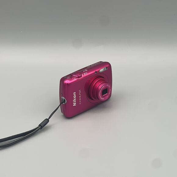 Nikon Coolpix S01 Digital Camera | 10.1MP | Pink - Picture 3 of 5
